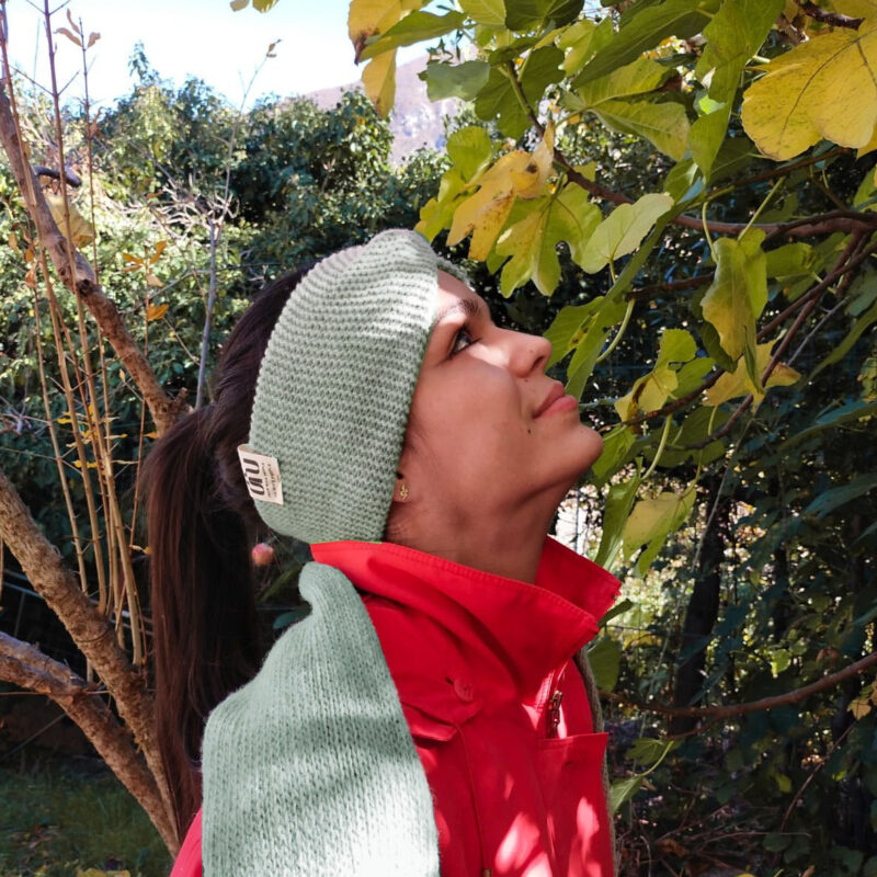 Fascia turbante in lana naturale tinta con rosmarino